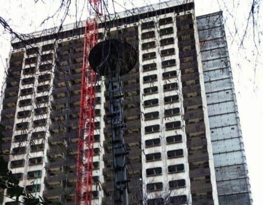 A pécsi 25 emeletes panelház