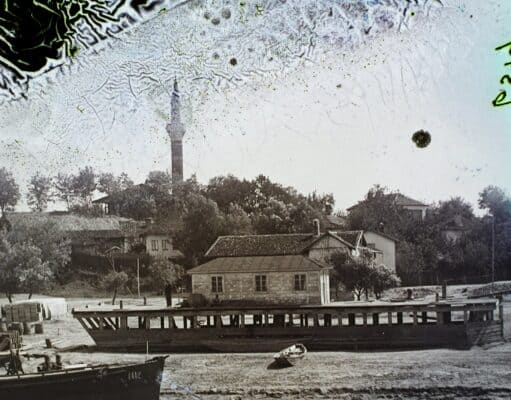 Az elsüllyesztett Ada Kaleh sziget épített kincseinek története