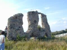 A „pokoljáró” váraként elhíresült tari udvarház története