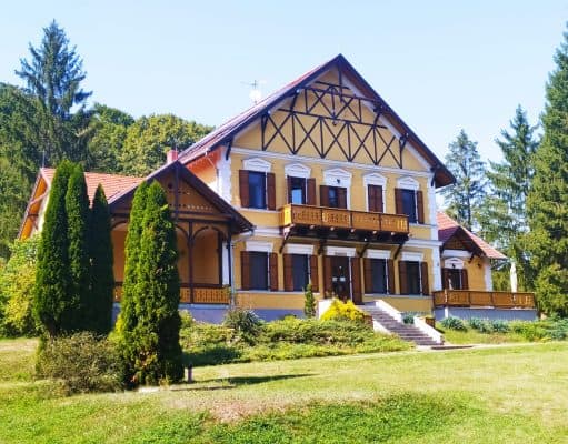 A sasréti Biedermann Vadászkastély története