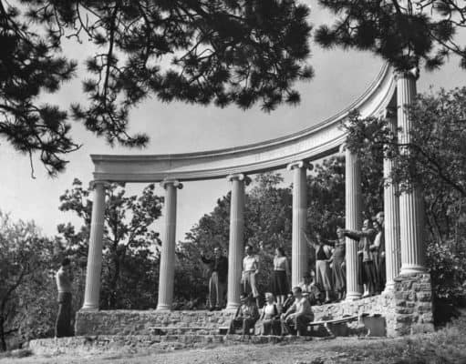 A síron túl is, örökre…avagy a soha el nem múló szerelem épített szimbólumai – 2. rész: Ilonka pihenő + 1 érdekességként a Legénysír története