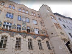 Színes „palotában” csenget a pedellus – avagy az Erzsébetvárosi Kéttannyelvű Általános Iskola Dob utcai épületének a „meséje” (Budapest) #Épsztorik18