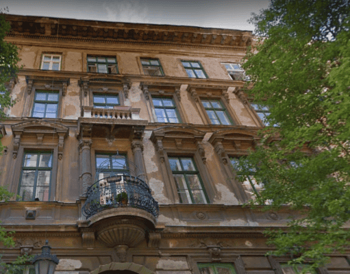 Szövevényes viszonyok és párcsere a Reviczky utcában – avagy a ház, ahol egykoron Babits és Szabó Lőrinc élt