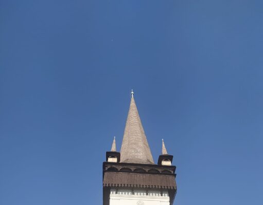 Régen & Most egy kis #épsztorival fűszerezve – Körösfői Református templom (Körösfő, Erdély)