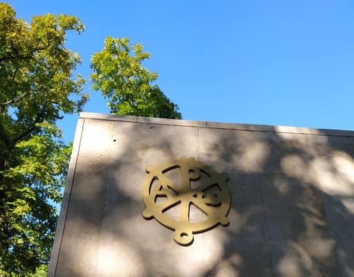 Őszi séta a Múzeumok utcájában (Pécs)